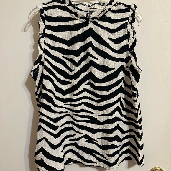 LOFT Tops - LOFT Black and White Zebra Print Tank Top